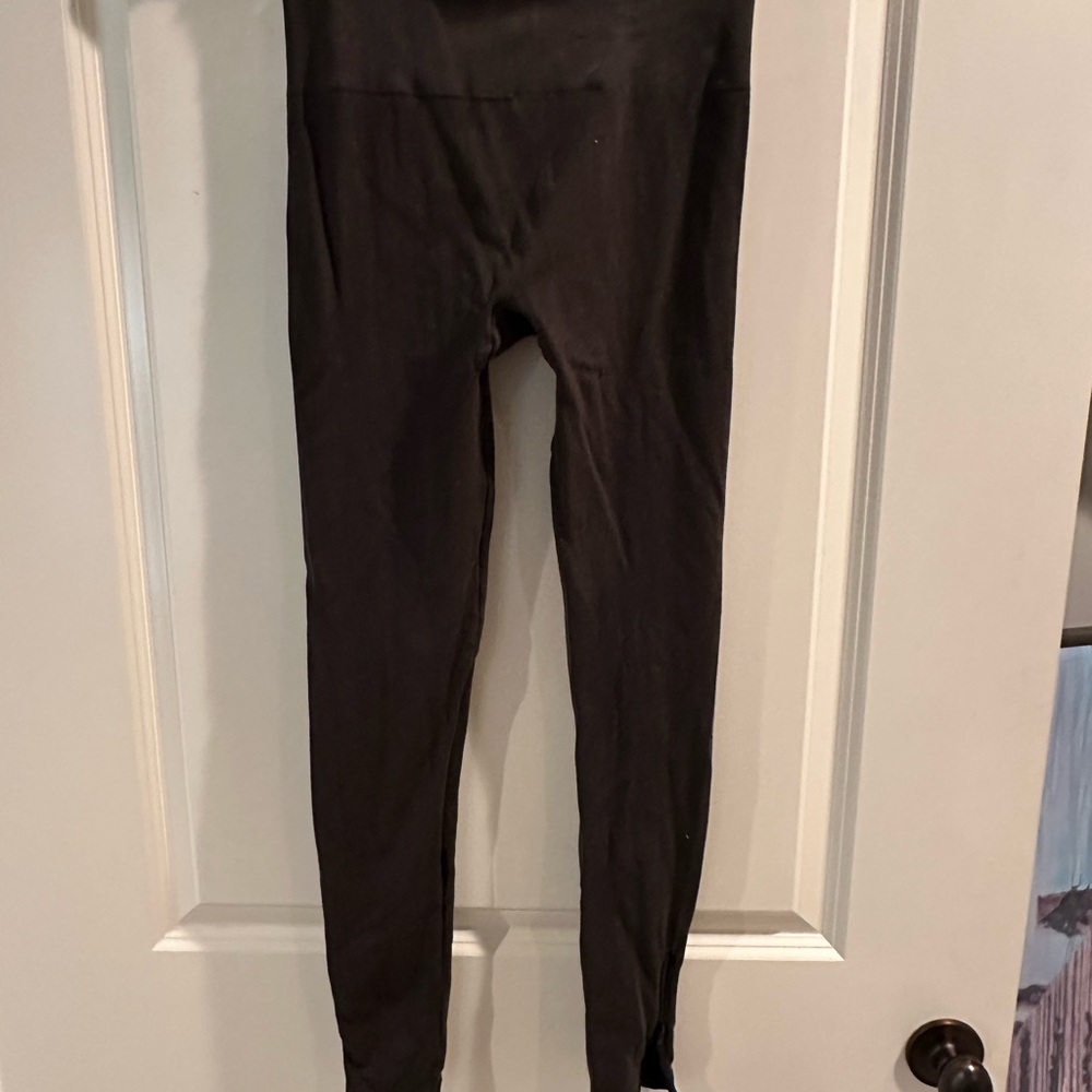 Spanx Olive Green High-Waisted Leggings with zipper detail at ankle